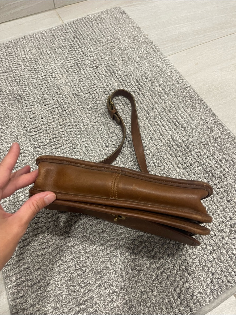 Vintage Coach Legacy Brown Leather Turnlock Crossbody Shoulder Bag - Picture 9 of 16